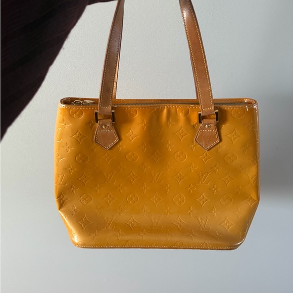 Authentic Louis Vuitton Vernis Houston Tote - Picture 2 of 12